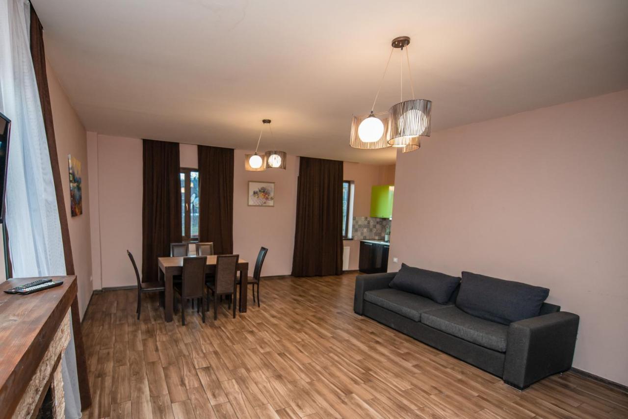 באקוריאני Villa Garden מראה חיצוני תמונה